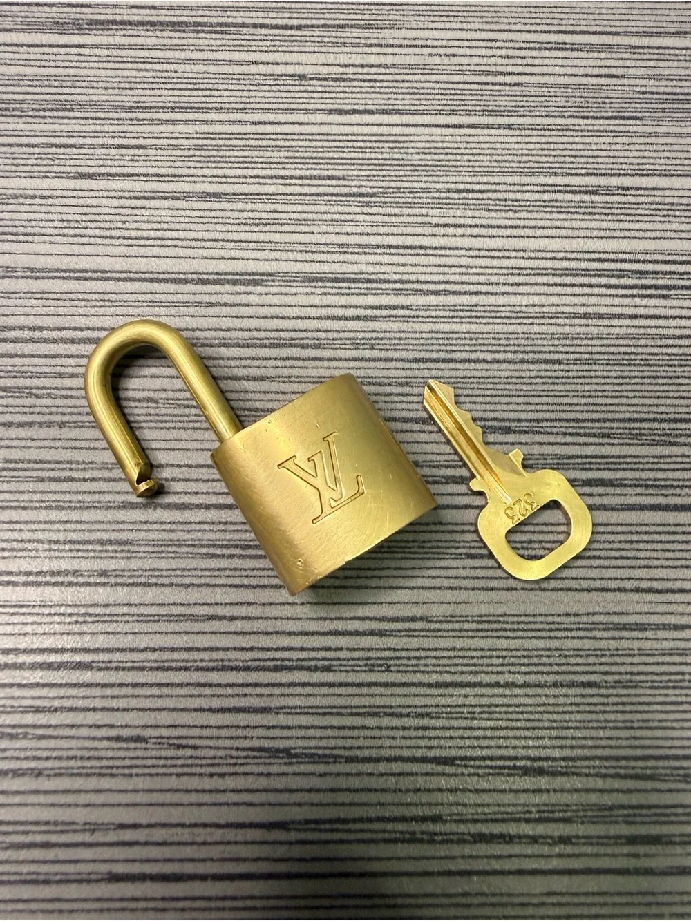 Louis Vuitton Gold Tone Lock And Key #323